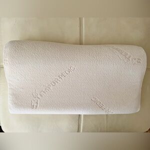 Tempur-Pedic Ergo Neck Pillow.
